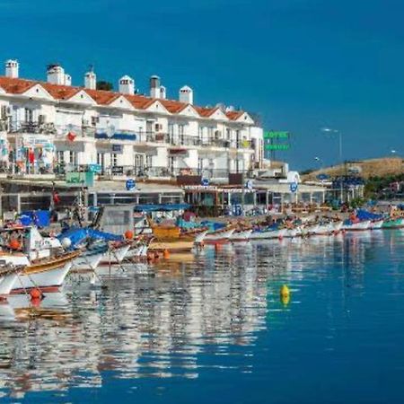 Palmiye Konuk Evi Foça Exterior foto