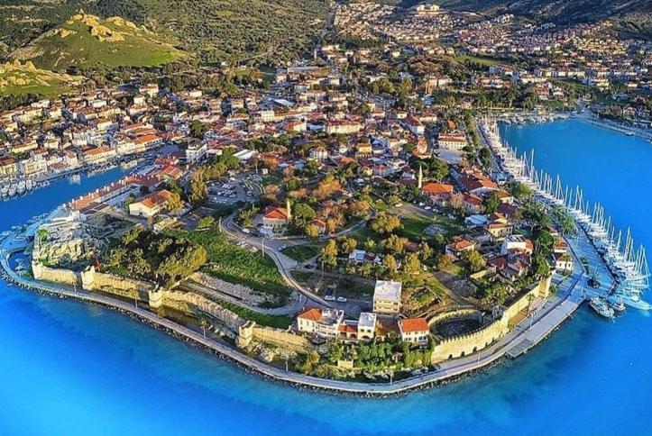 Palmiye Konuk Evi Foça Exterior foto